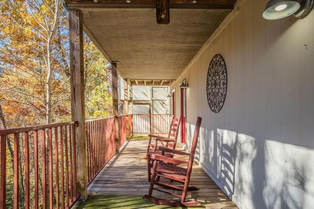 Sasquatch Lodge E Sleeps 13 Gatlinburg Dış mekan fotoğraf